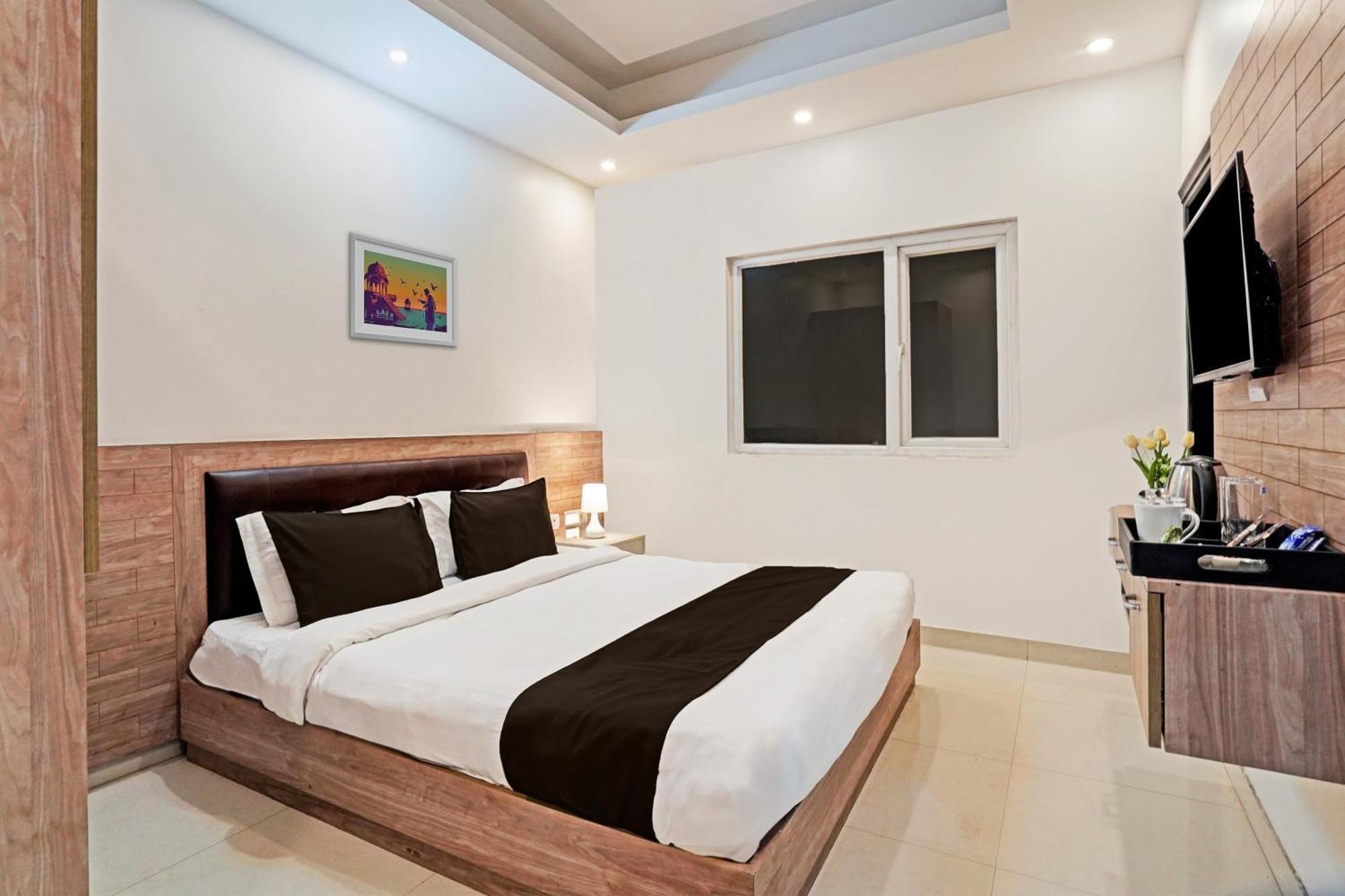 Hotel O Babil Palace Near Omaxe Celebration Mall Gurgaon Bagian luar foto